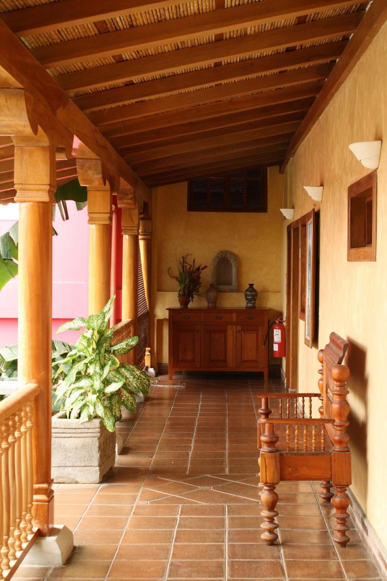 Hotel Colonial Granada Exterior photo